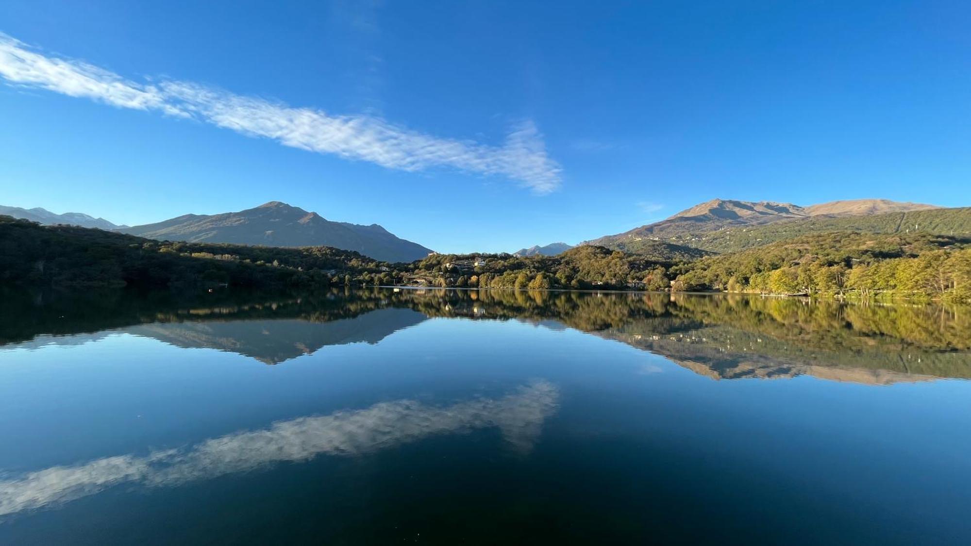 A Due Passi Dal Lago Montalto Dora Esterno foto